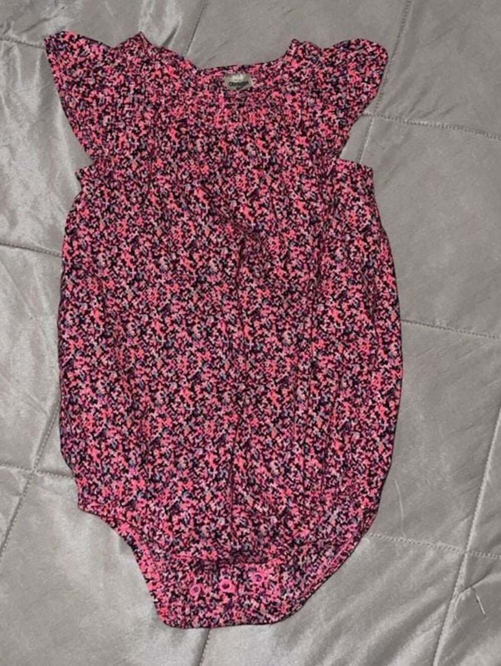 OshKosh B'gosh Pink Floral Flutter Sleeve Bubble Romper Size 18M